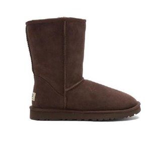 UGG Women's Classic Chocolate Short Boots